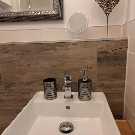 Tiny House With Gallery And Garden For 3 People *